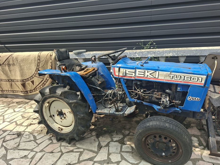 Vând  tractoras  iseky Tu 1601 4x4 cu freza