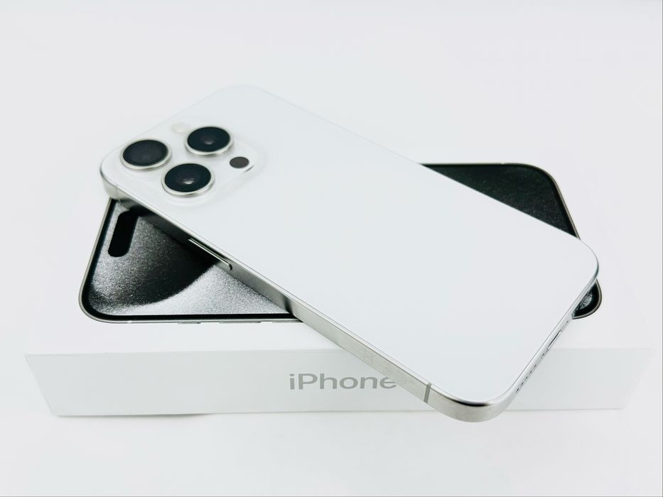 Apple iPhone 15 Pro 256GB White Titanium Перфектен! Гаранция!