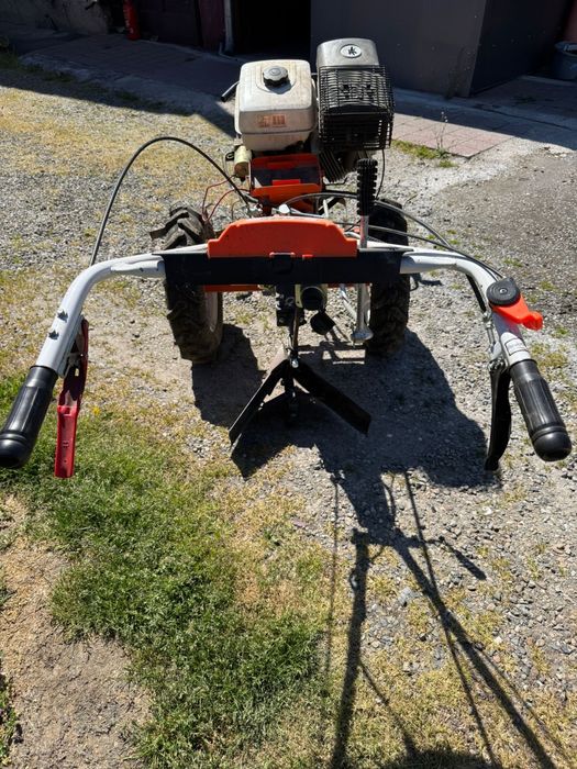 Motocultor Ruris 818K, model pe benzina, 13.4 kW, 18 CP, 3 viteze