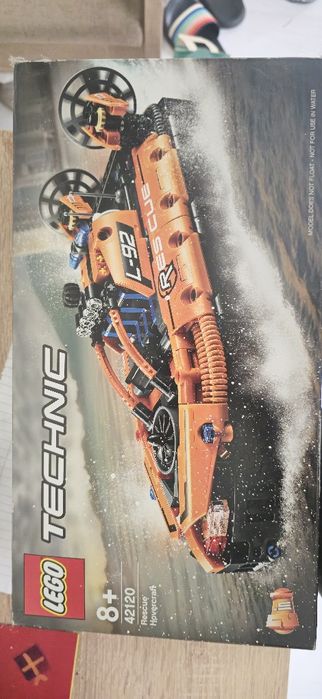 Lego Technic Rescue Hovercraft  cod 42120