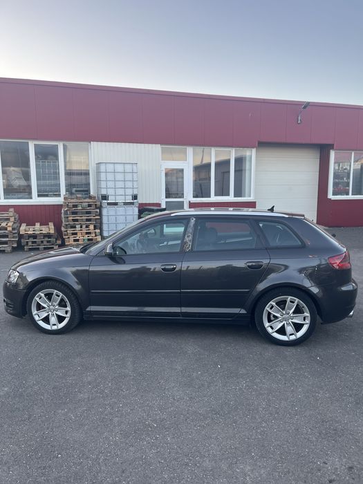 AUDI A3 Sportback 2010 — imagine 4
