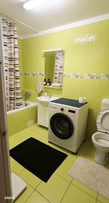Apartament cu 3 camere,etajul 1,parcare inclusa, strada Eroilor