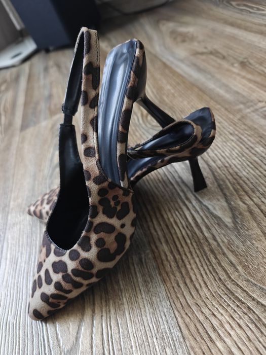 Женские туфли с принтом