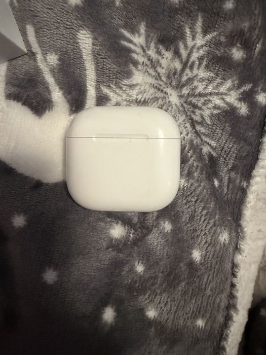 Casti Appel AirPods 4 (2024)