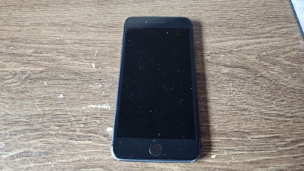 iPhone 8 plus 64Gb