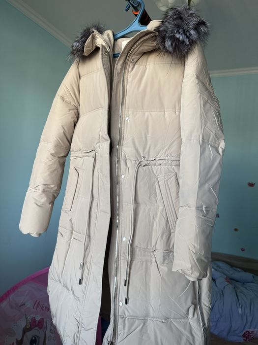 Продам зимний пуховик