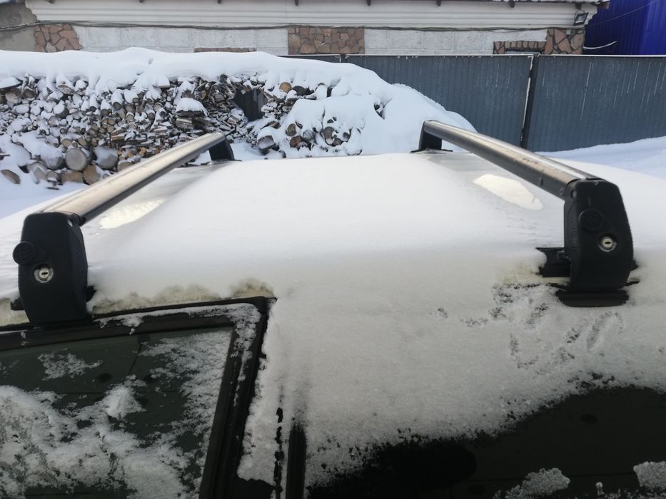 Поперечины рейлинги  пассат б3 б4 оригинал.