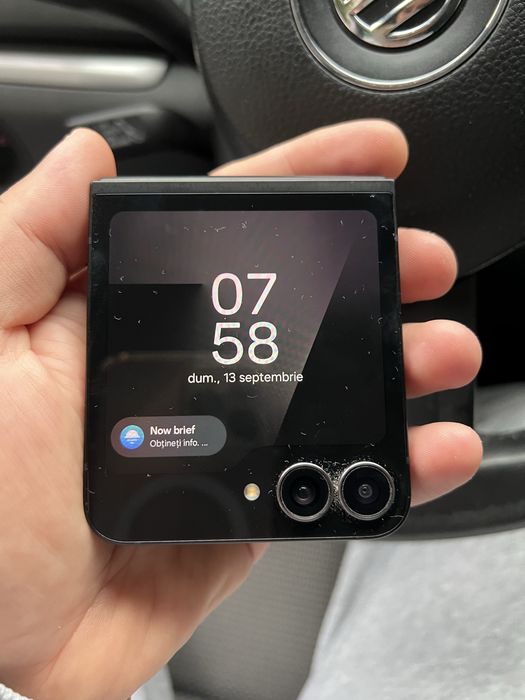 Samsung Z Flip 7 FE