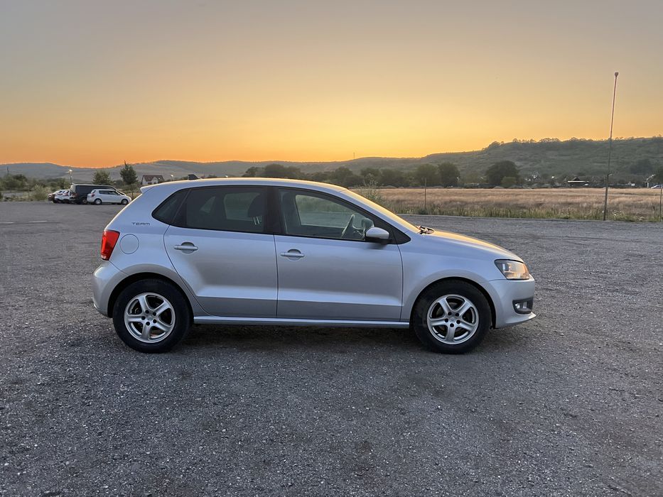 VOLKSWAGEN Polo 2010 — imagine 3