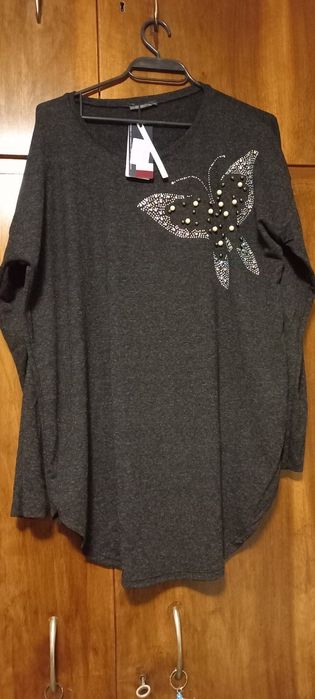 Красива дамска блуза