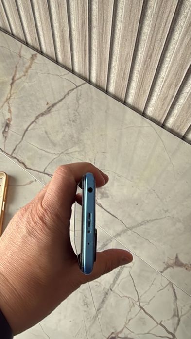 Продам телефон Редми