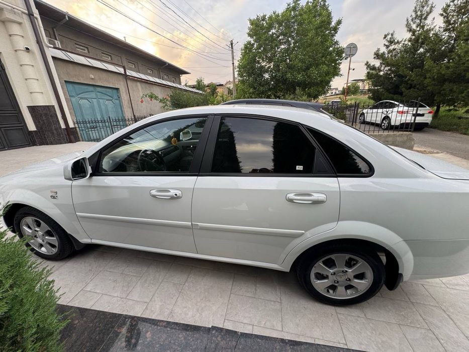 Chevrolet Gentra 23/24