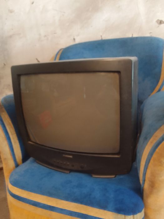 Цветной телевизор