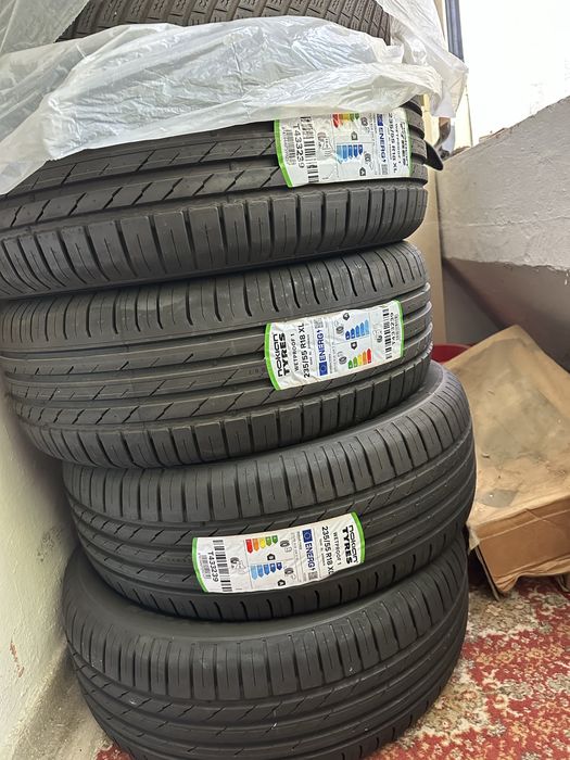 Anvelope 235/55/18 nokian noi 4 buc vara
