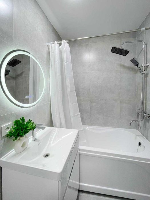 Продается 2х Комнатная Квартира в ЖК China House! Рохат круг АКТ