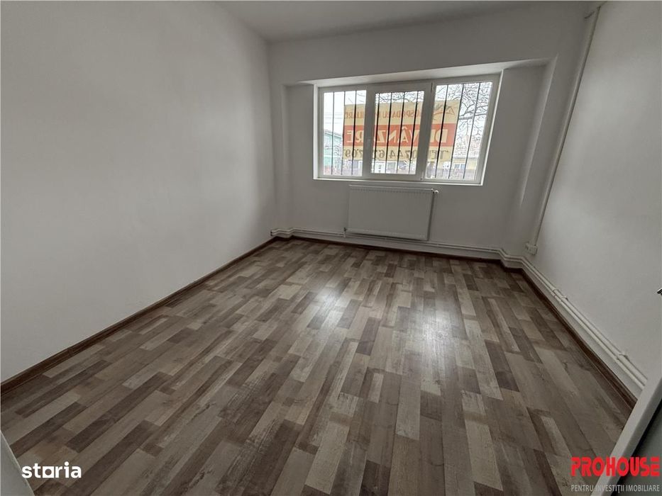 Adjud - spatiu comercial renovat complet
