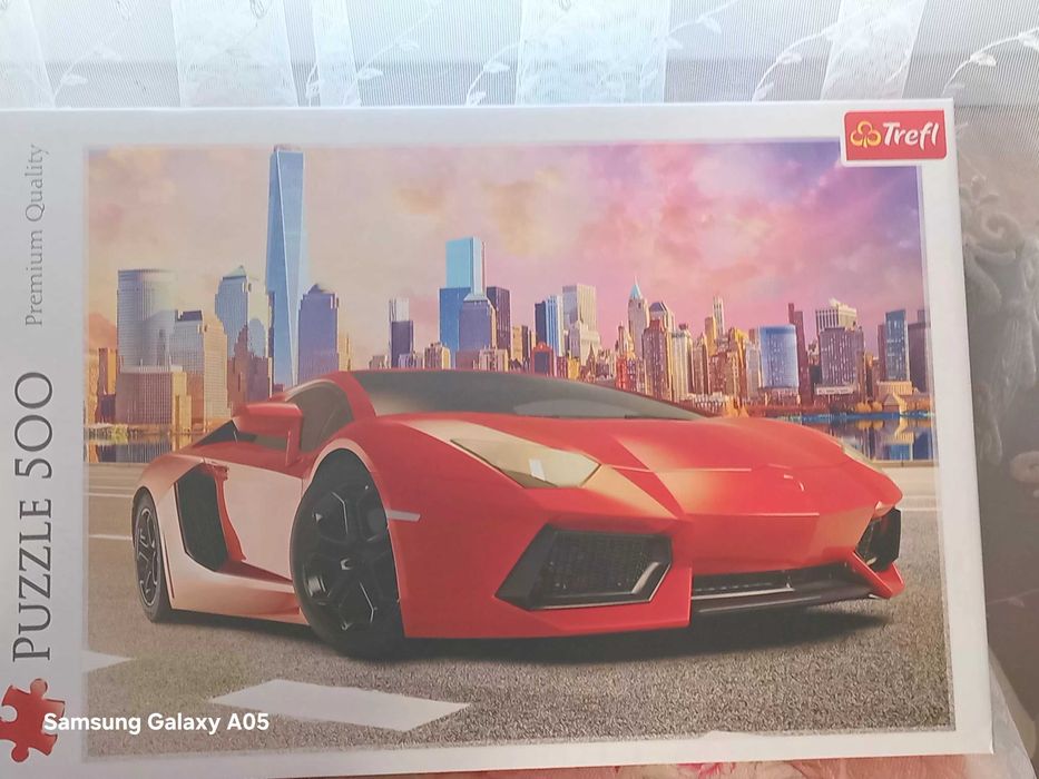 Pentru fetițe 70lei  cu dinozauri 60lei și  cu Lamborghini este 100lei