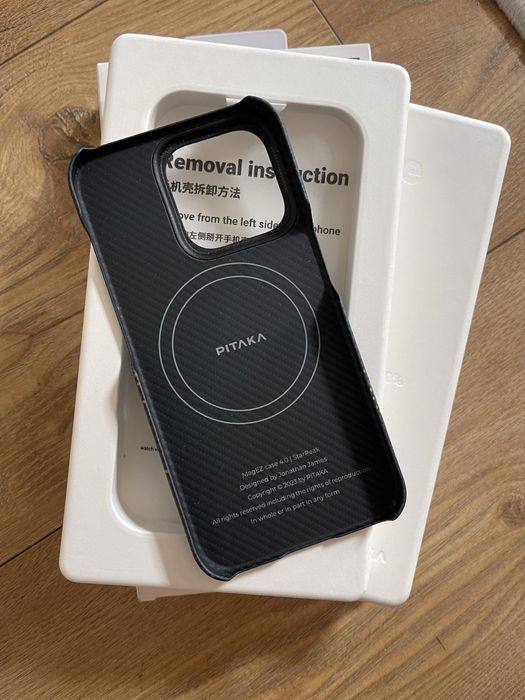 Husa iphone 15 Pro Pitaka Milky Way