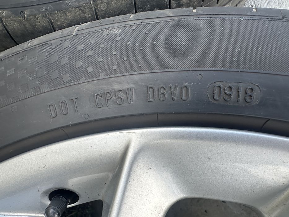Jante aliaj originale Audi R19 S-line , cauciucuri vara , butuc central 66,6mm , 8,5j ET45 !