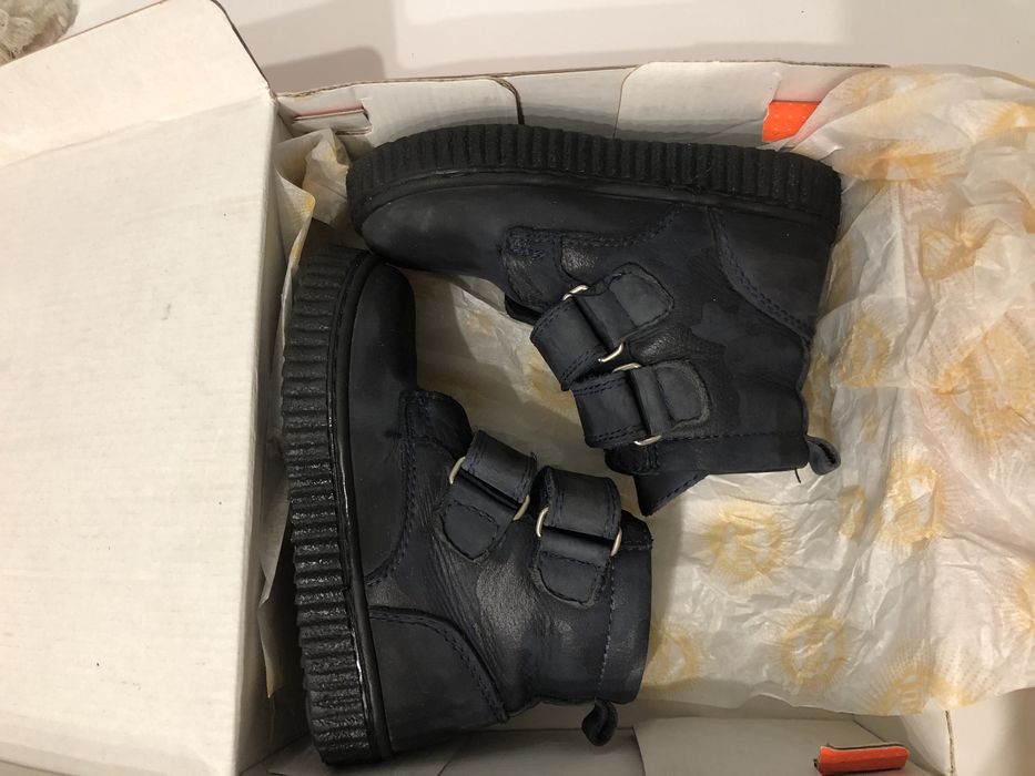 Продам демисезонную обувь