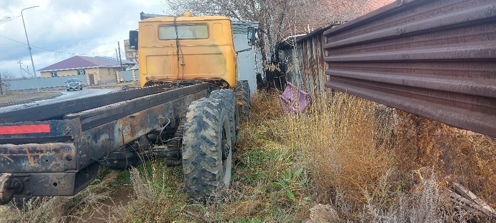 Продам урал 375 без двигателя