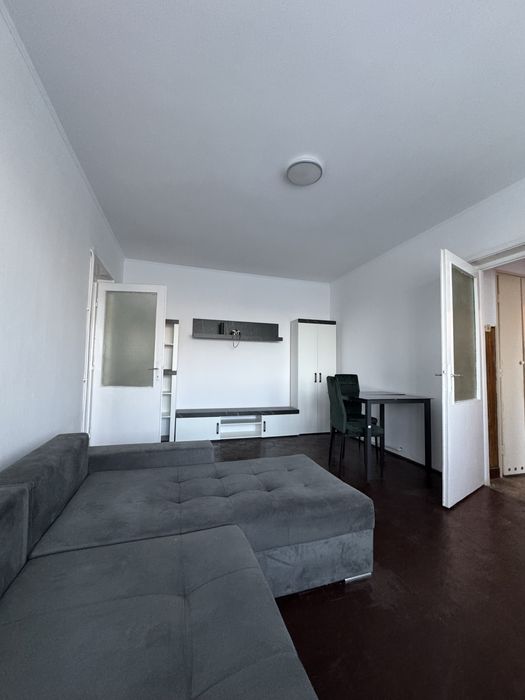Chirie apartament cu 2 camere zona centrala