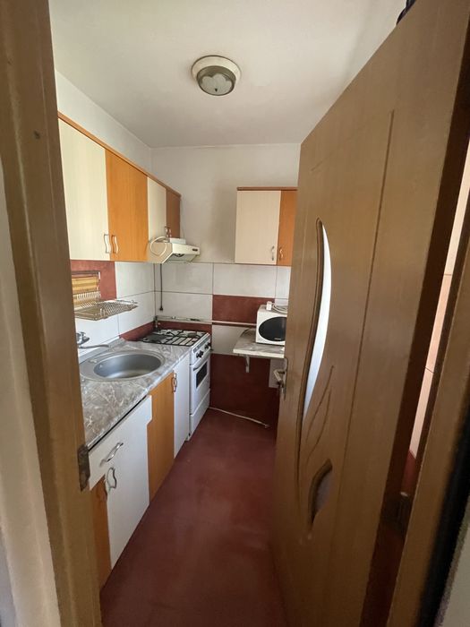 Vand apartament 3 camere