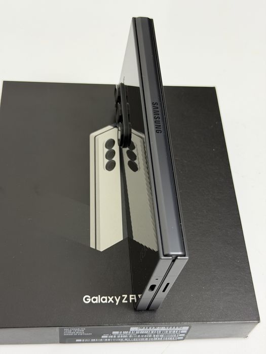 Vand Samsung Galaxy Fold 6 Black 512Gb