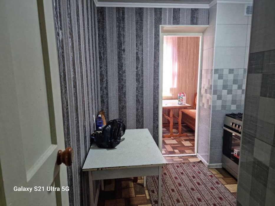 Продается 2-х комнатная квартира в Чирчике рядом Спорт.институт