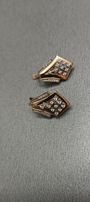 Серьги золотые 585