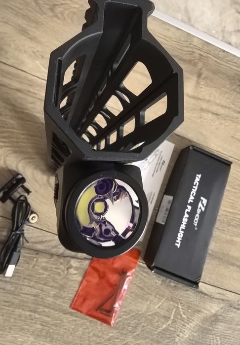 Фенерче с лазерен прицел за AR15, карабина, пушка