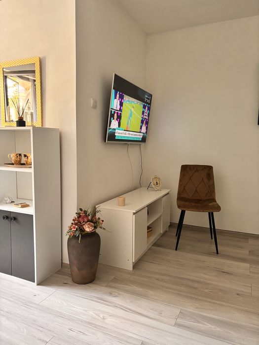 Inchiriez apartament