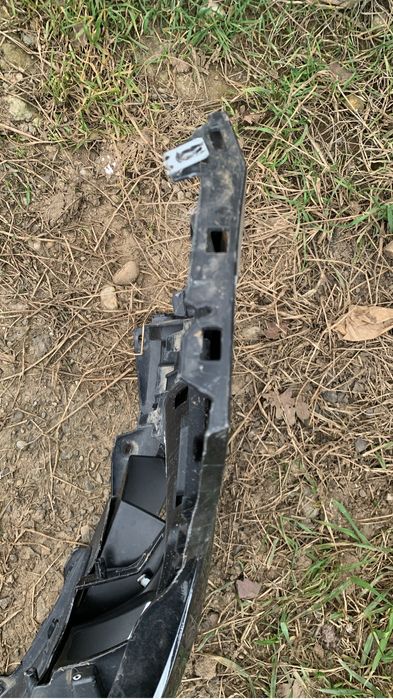 Bara fata Renault Megane 4 facelift