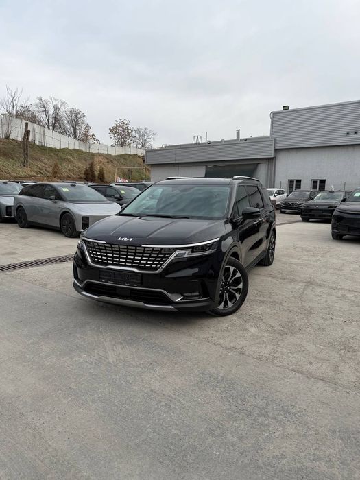 Kia Sorento 3.5 MPI. Minivenlarni kushandasi. Li 9 Denz N9 konkurenti.