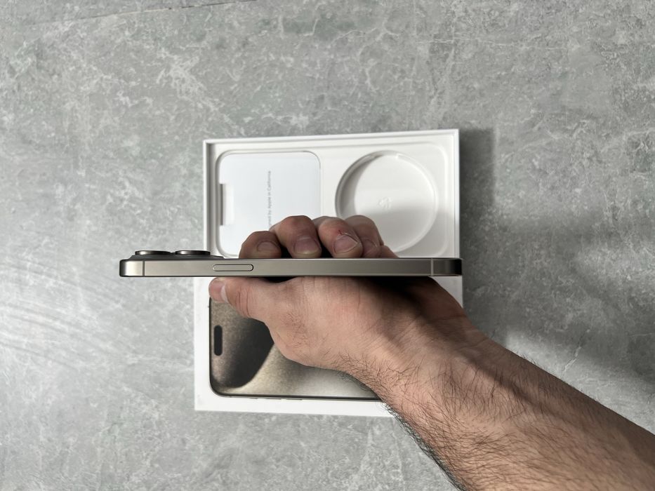 iPhone 15 Pro Max 256GB Natural Titanium