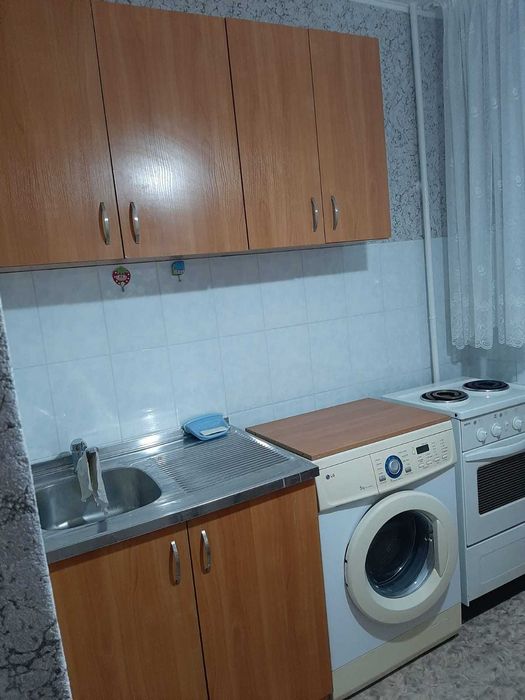 Сдам двухкомнатную квартиру.