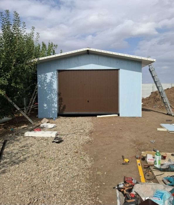 Construim case modulare, garaje auto și containere de tip birou din st