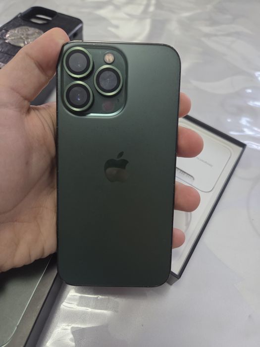 Айфон 13 про без ремонт