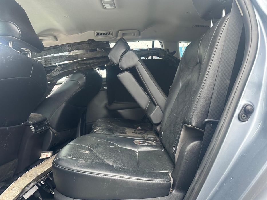 Dezmembrez toyota highlander 2.5benzina hibrid 2021