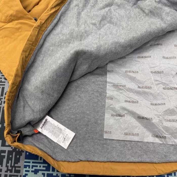 Продам анорак napapijri