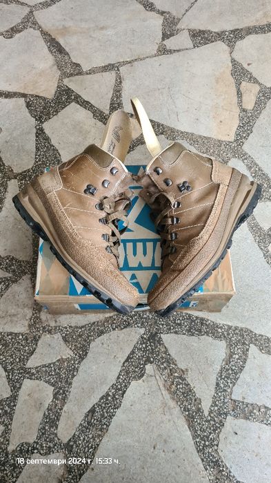 LOWA обувки маркови