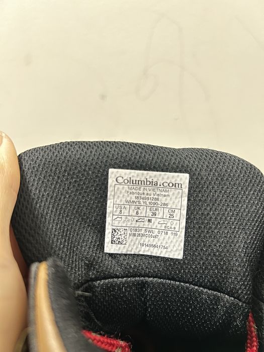 Продам трекинговые ботинки Columbia