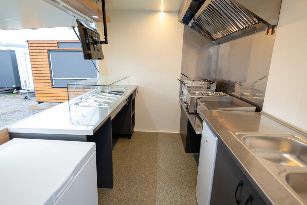 Rulota comerciala FAST FOOD, BURGER, FOOD TRUCK - PE STOC !!