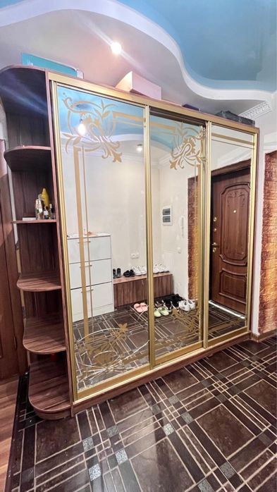 Срочно продам купе шкаф
