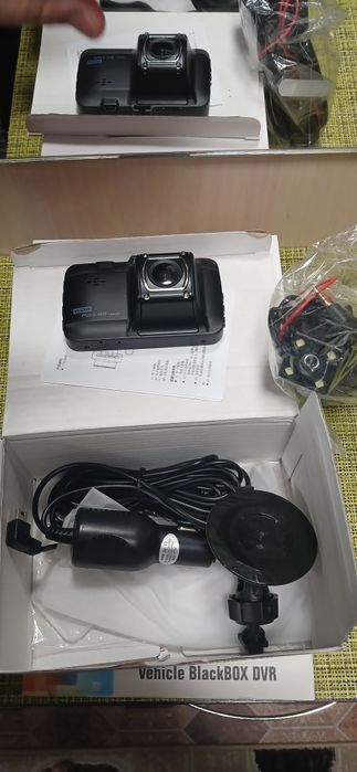 Видеорегистратор продам.