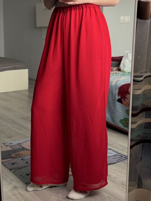 Красные шифоновые брюки