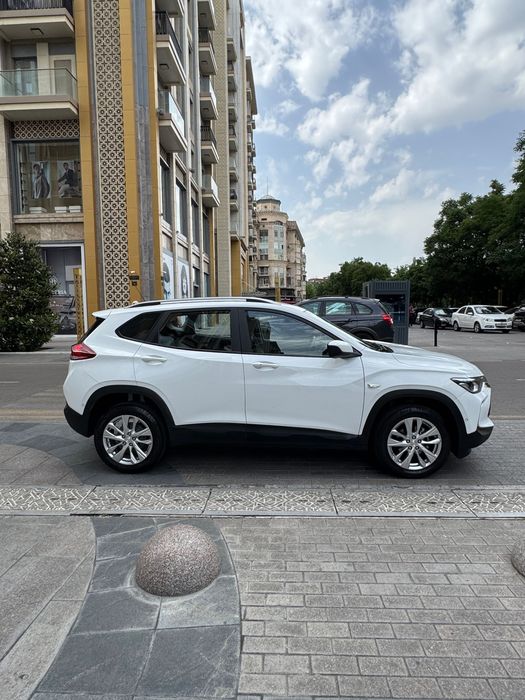 Tracker 2 - 2023 - LTZ - 25000 km