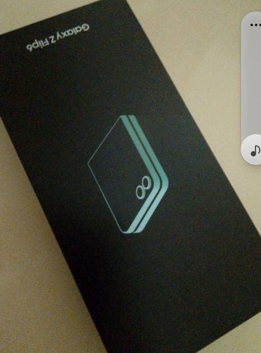 Samsung Galaxy flip 6