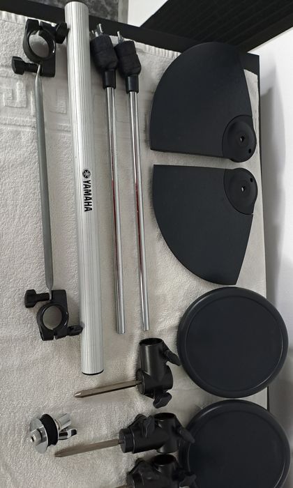 Componente tobe electronice Yamaha ,ca noi !
