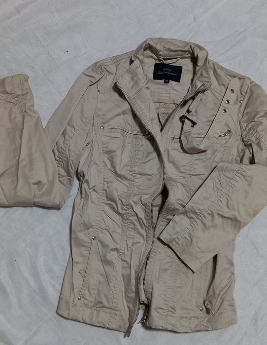 Все по 2000тг . Жилетка